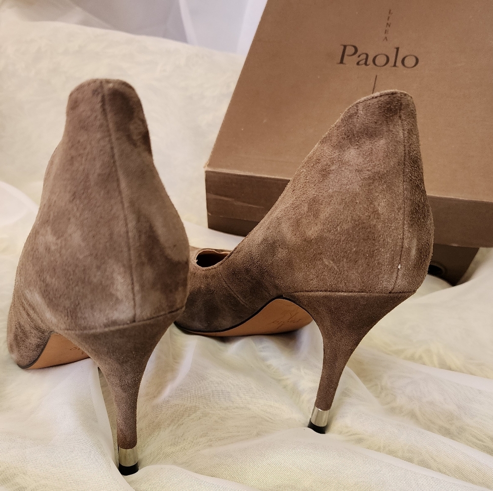 Paolo Women's Elegant Tan Suede Heels - Picture 3 of 7